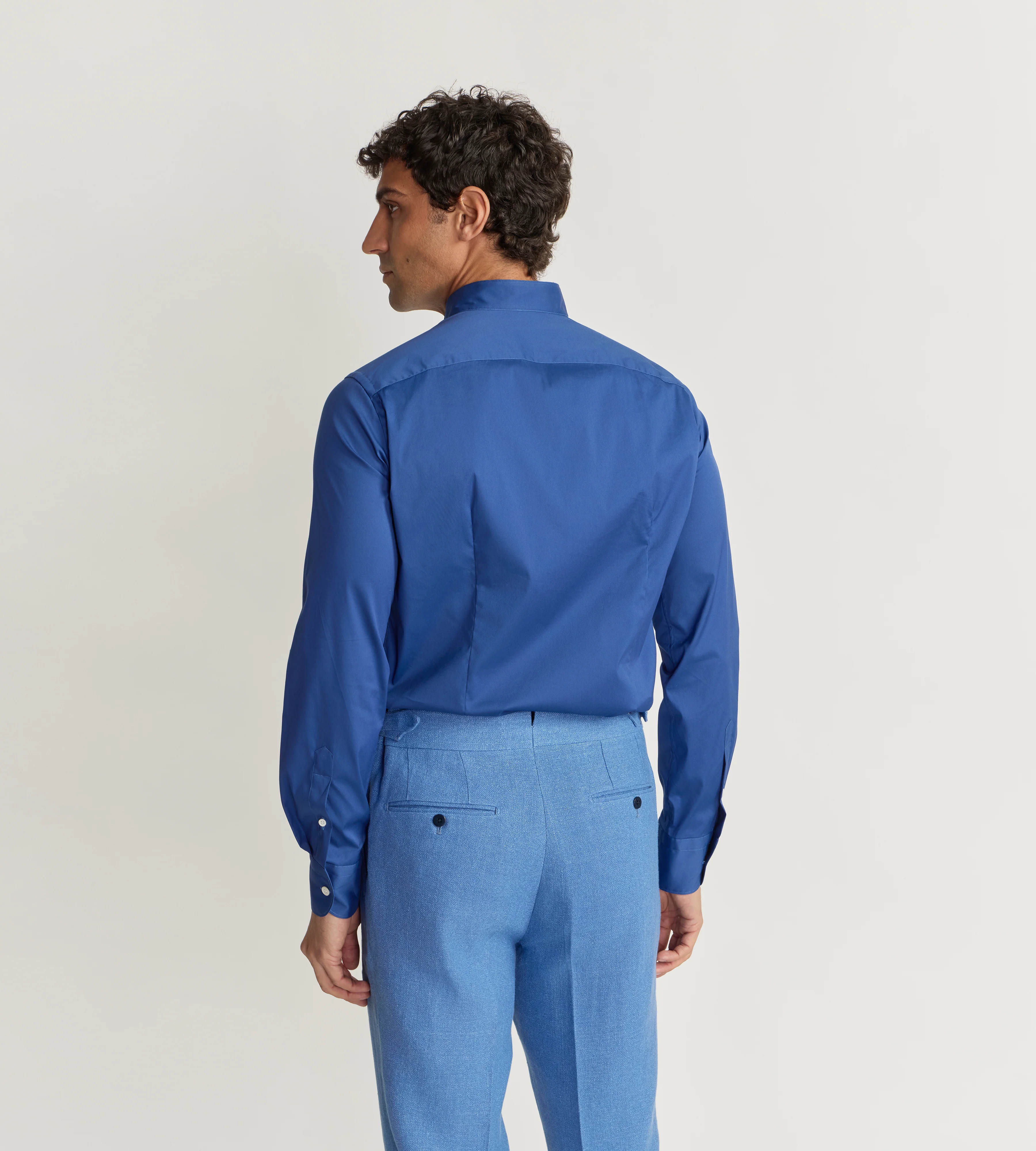 Chemise bleu cobalt à col indien - Image 5